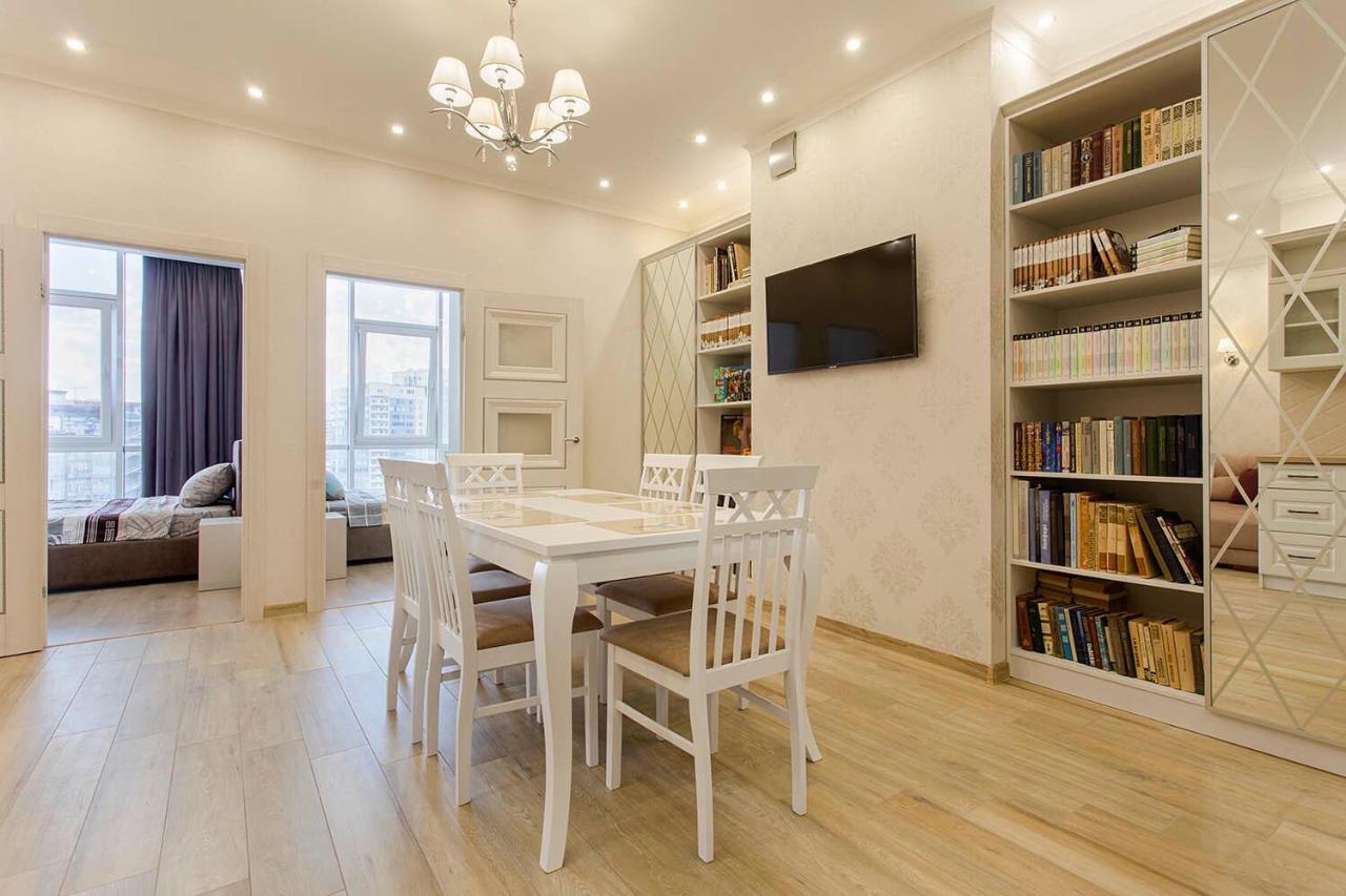2-Roomed Apartment With Living Room Oldenburg Bagian luar foto