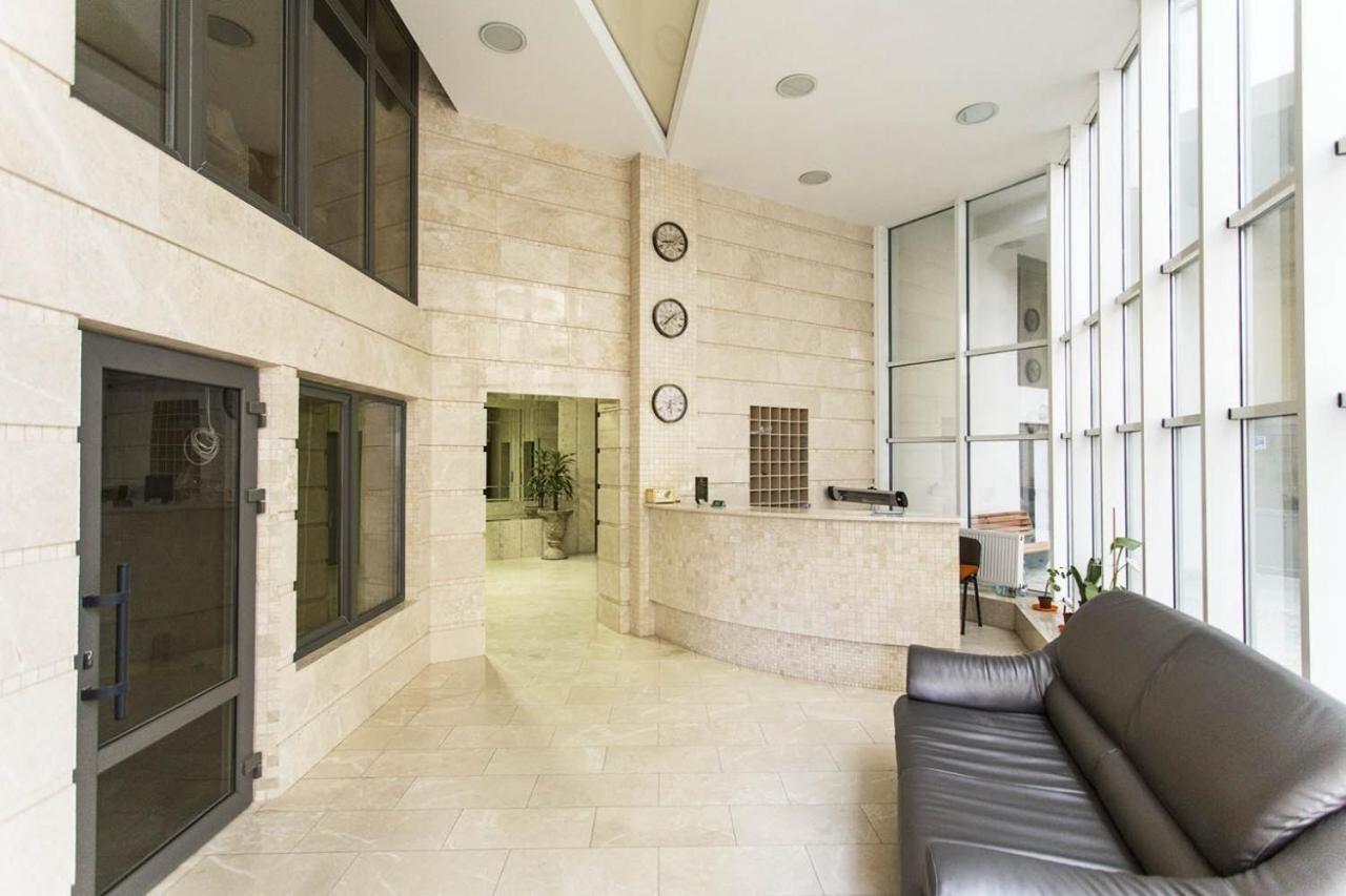 2-Roomed Apartment With Living Room Oldenburg Bagian luar foto